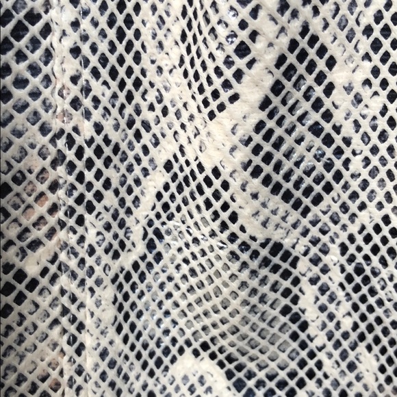 Hem & Thread Snake Net Mini Skirt - Picture 4 of 11